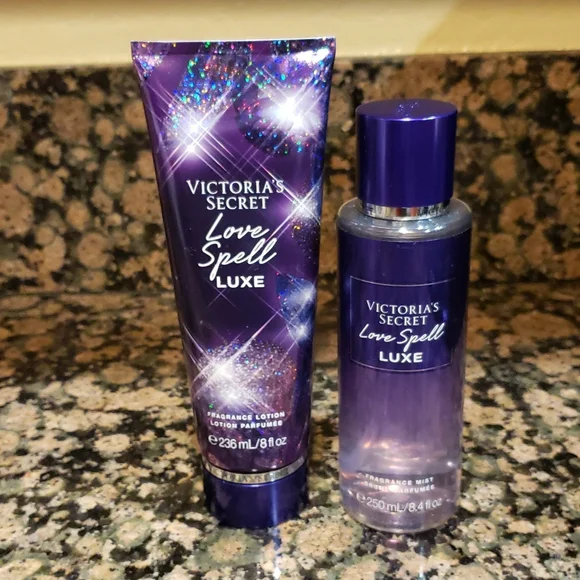 Victoria's Secret Love Spell LUXE fragrance lotion and mist - Picture 1 of 4